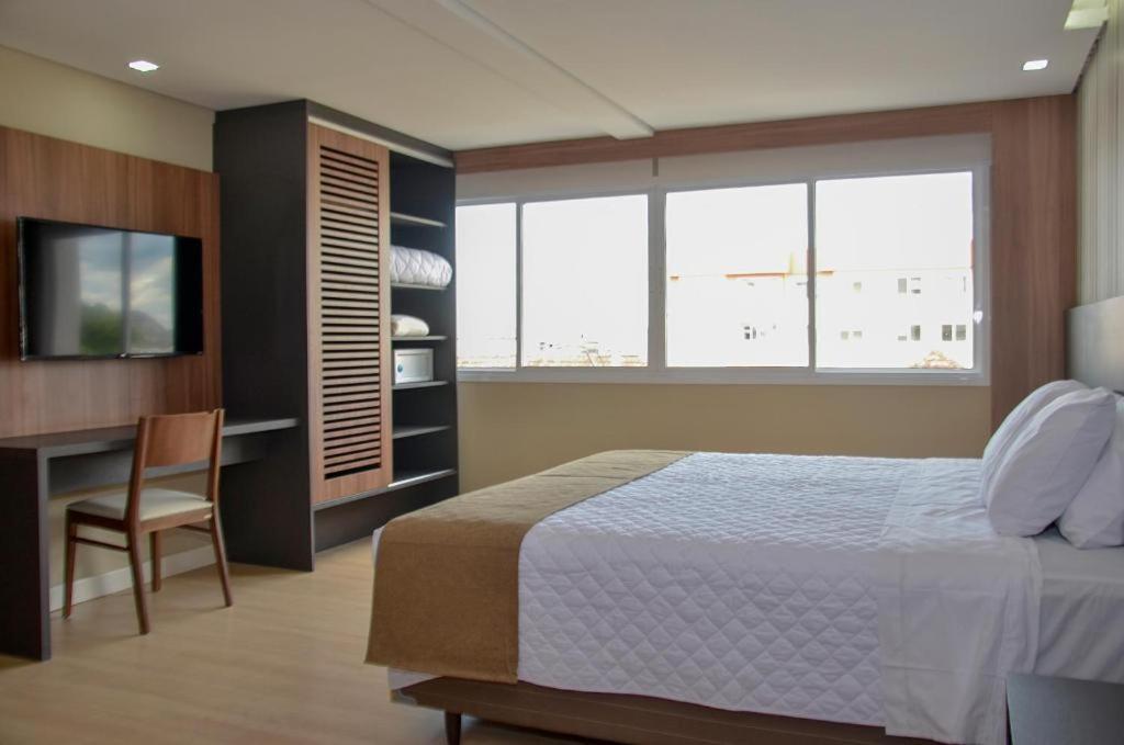 M Tower Hotel Pelotas Esterno foto